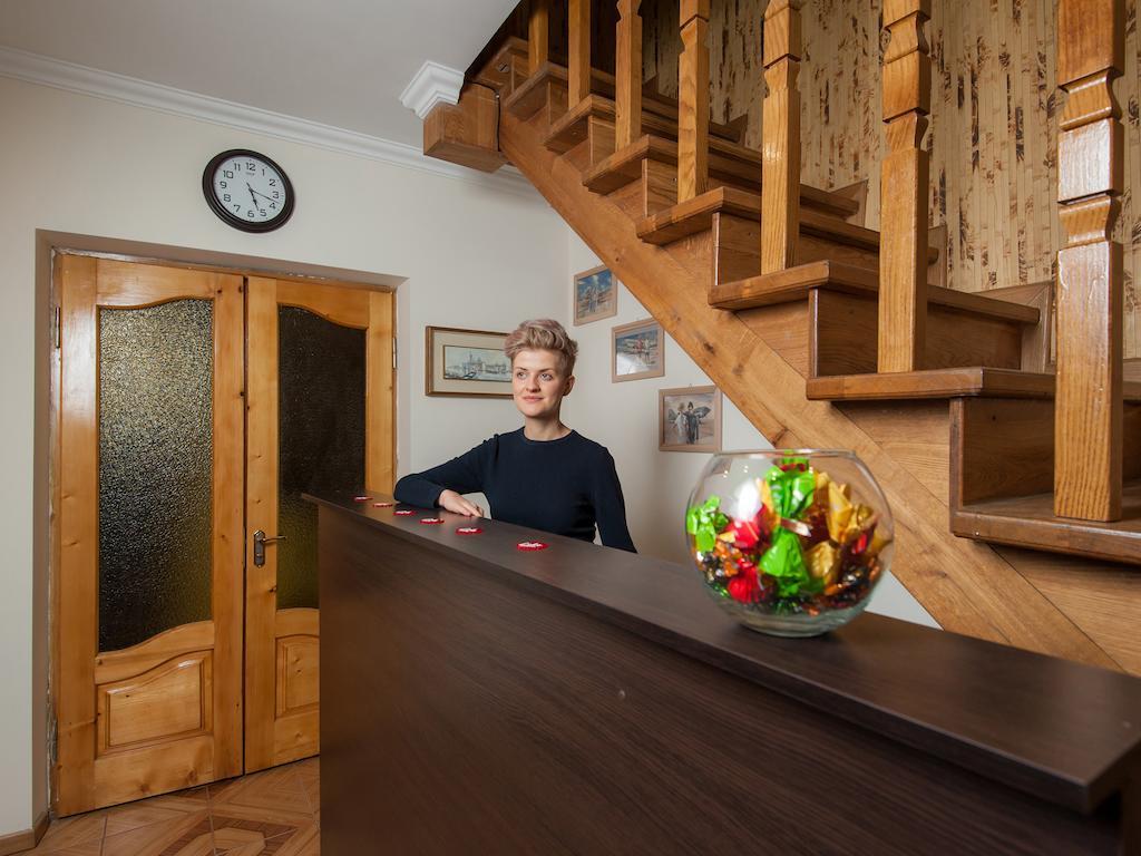Like Hostel TTchernivtsi Extérieur photo